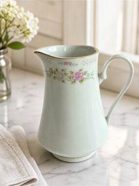 Crown Ming Fine China Jian Shiang Creamer Pitcher Mint Floral Gold Trim